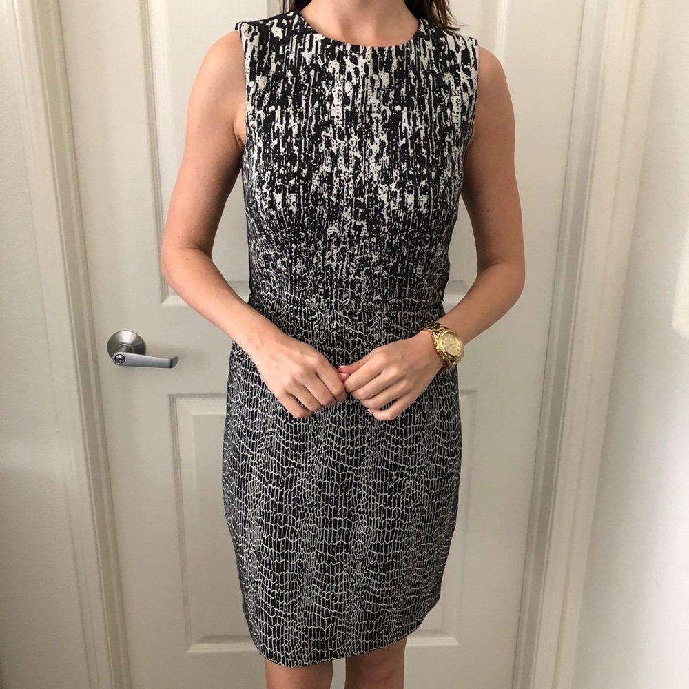 Black & white ombré pattern Sheath Dress